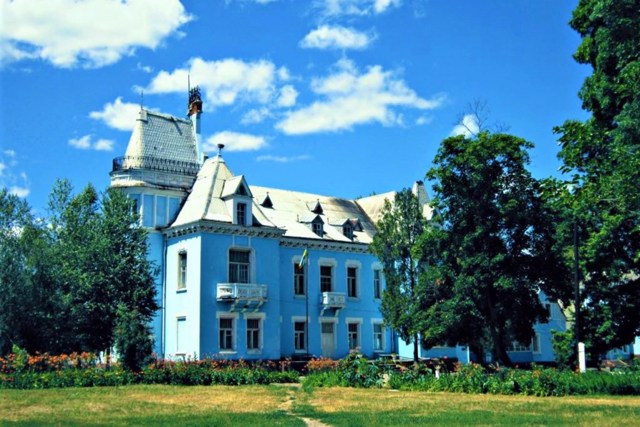 Палац Куріса, Ісаєве