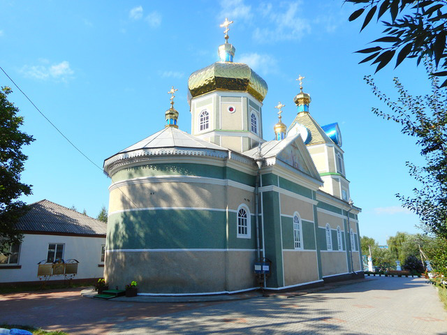 Церква Різдва Богородиці, Криве Озеро