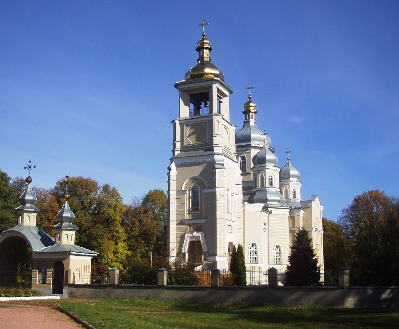 Assumption Cathedral, Hadiach