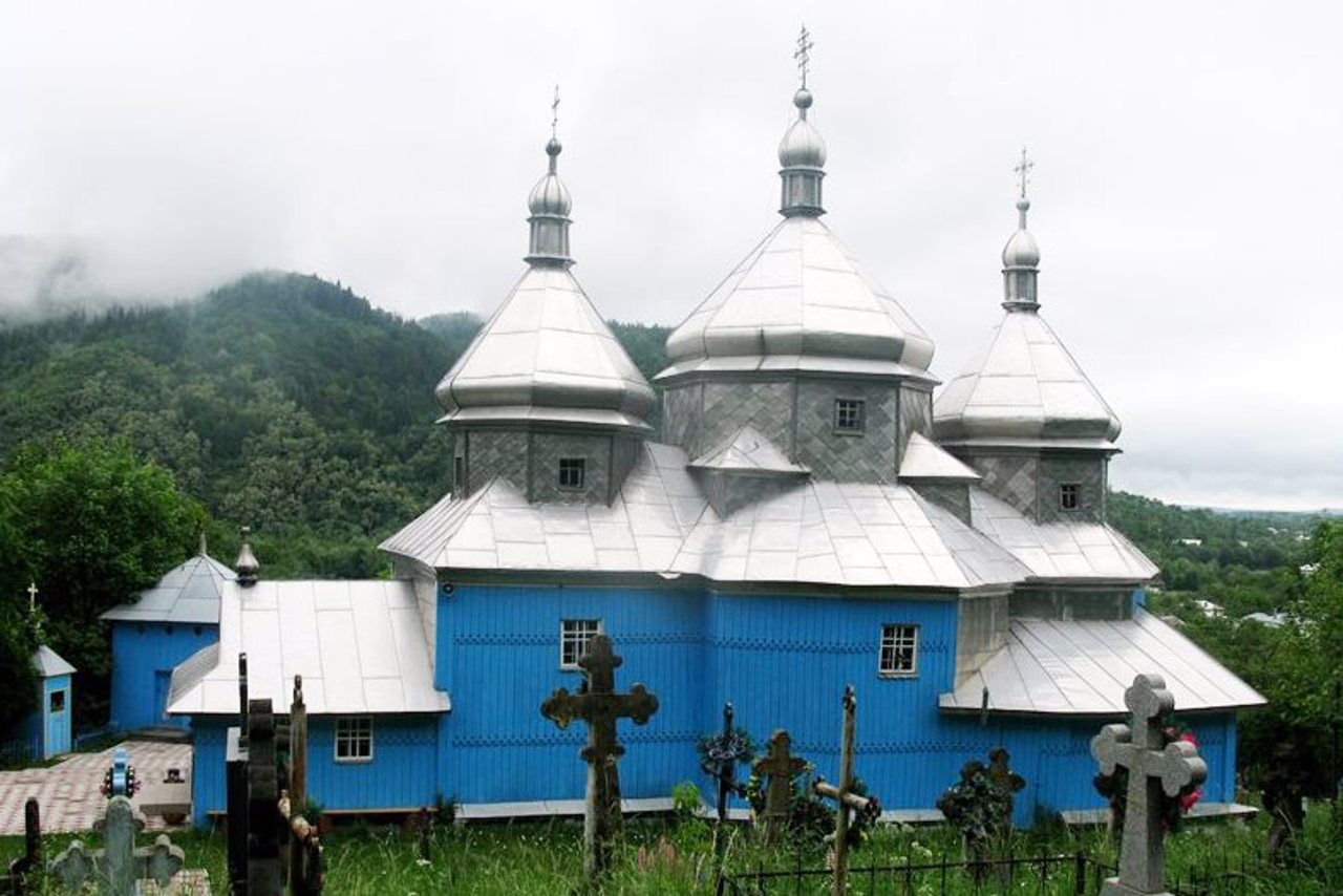 Saint Demetrius Church, Vyzhnytsia