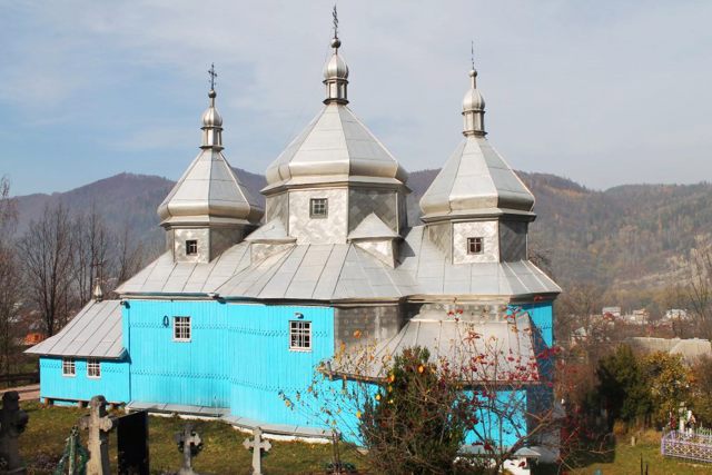 Saint Demetrius Church, Vyzhnytsia