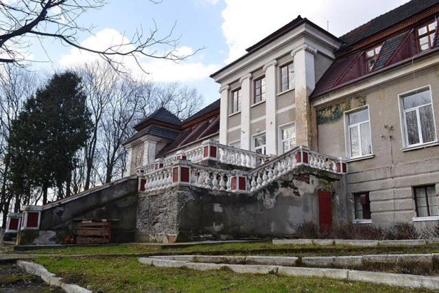 Kshechunovych Palace, Bilshivtsi