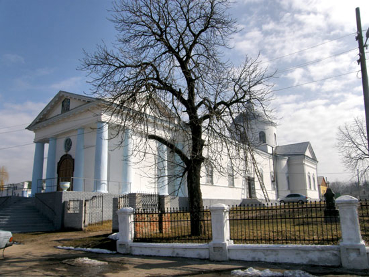 Resurrection Church, Ichnia
