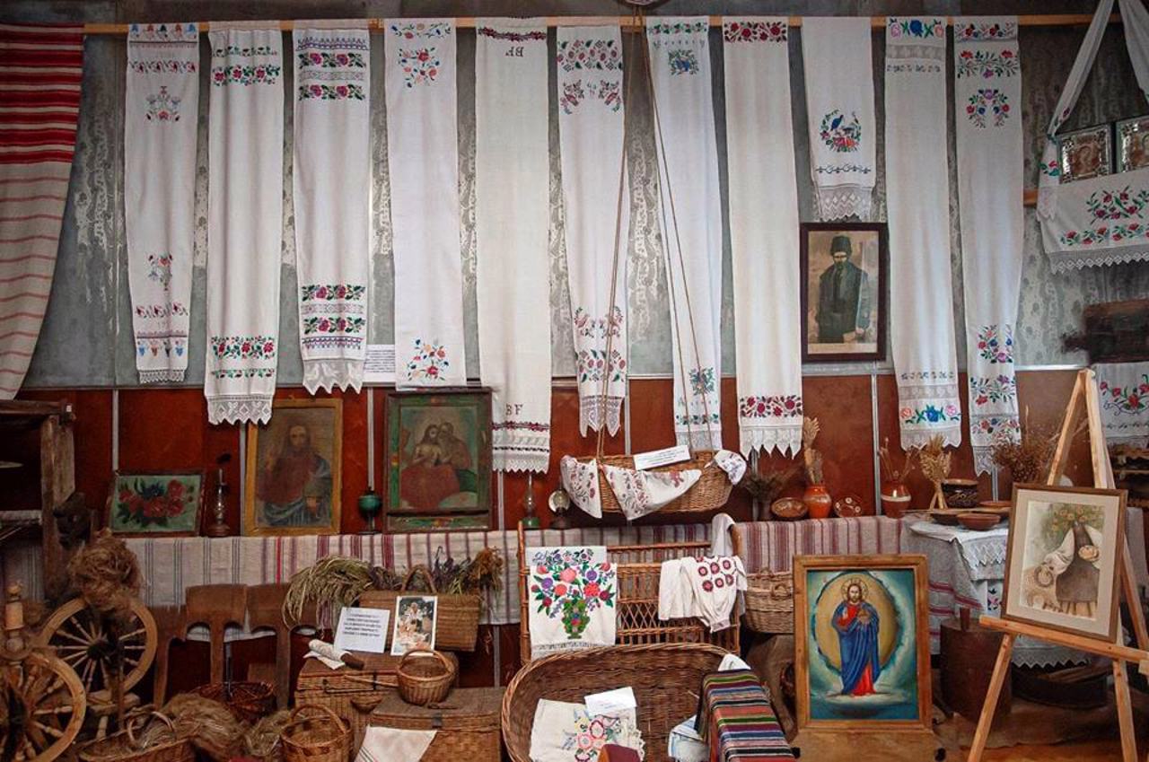 Obukhiv People's Art Center