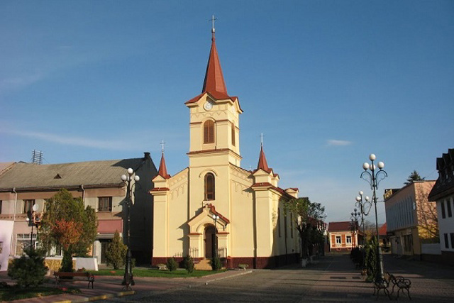 Костел Святого Стефана, Тячев