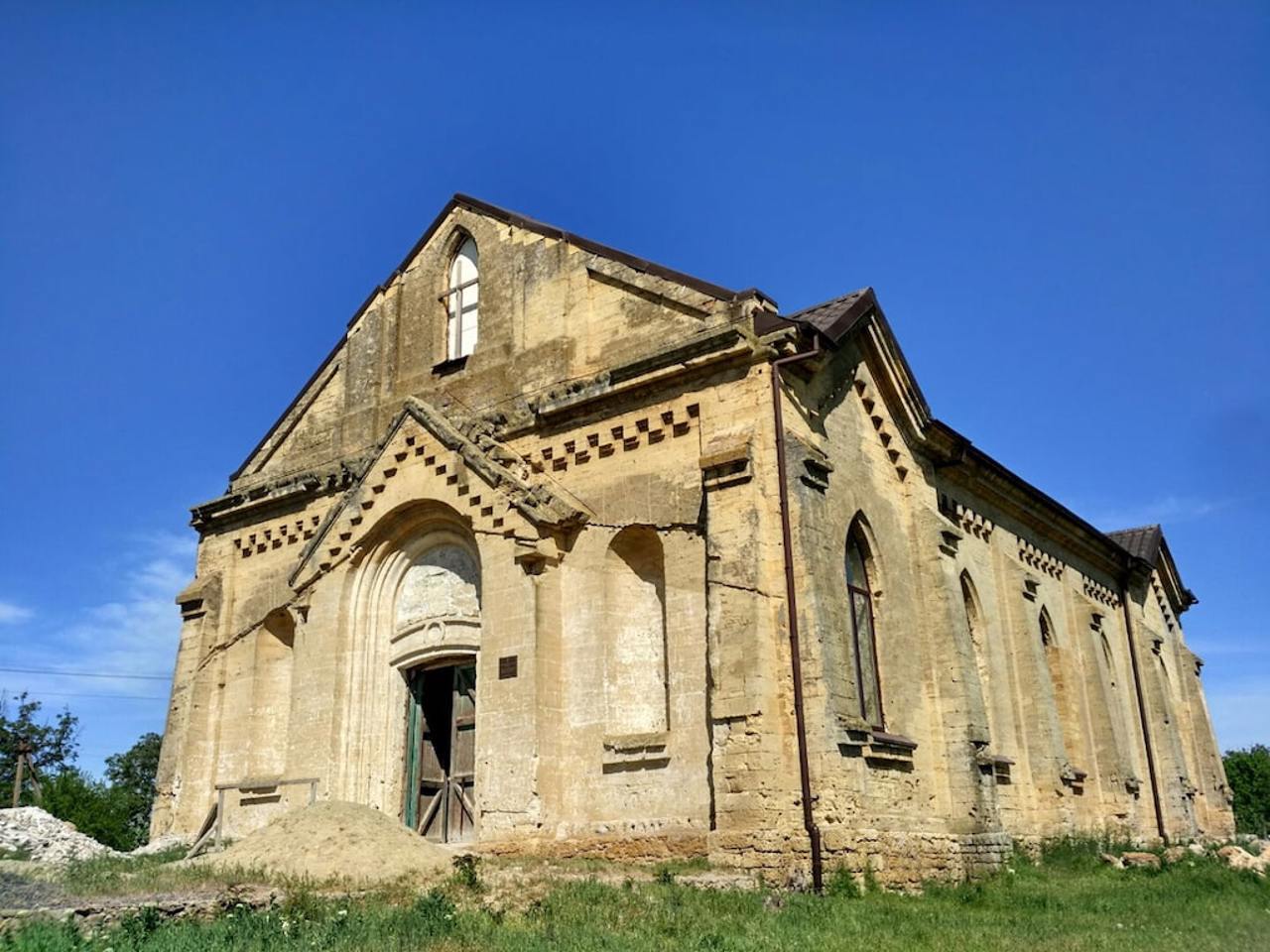 Corpus Christi Church, Pravdyne