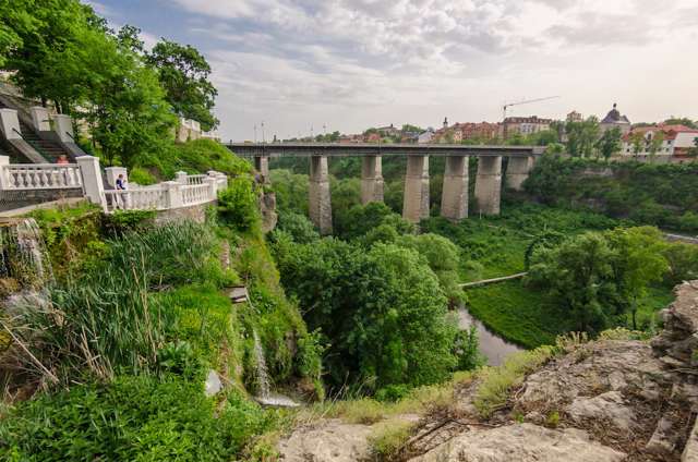 Новопланівський міст, Кам’янець-Подільський