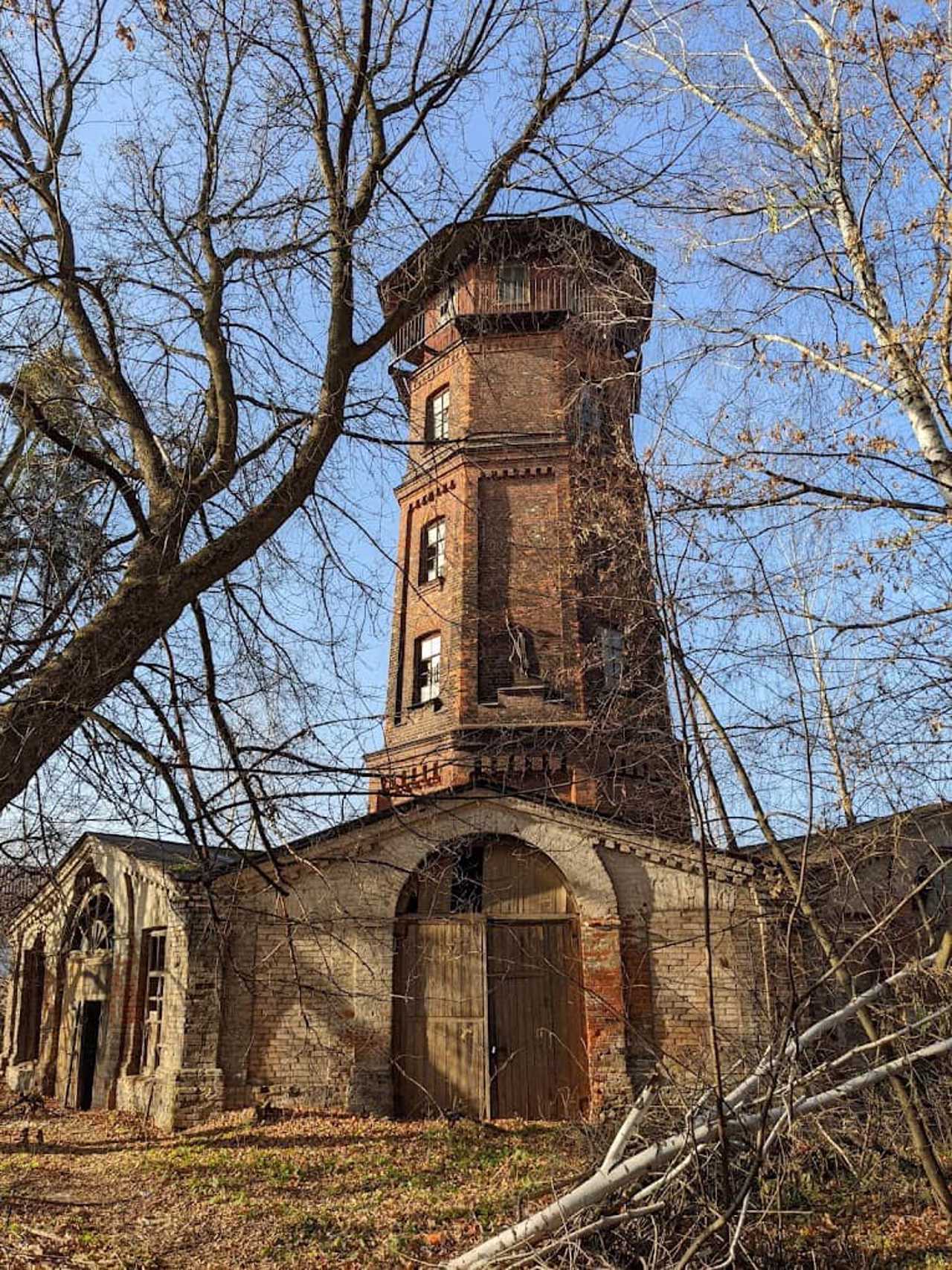 Water Tower, Shpytky