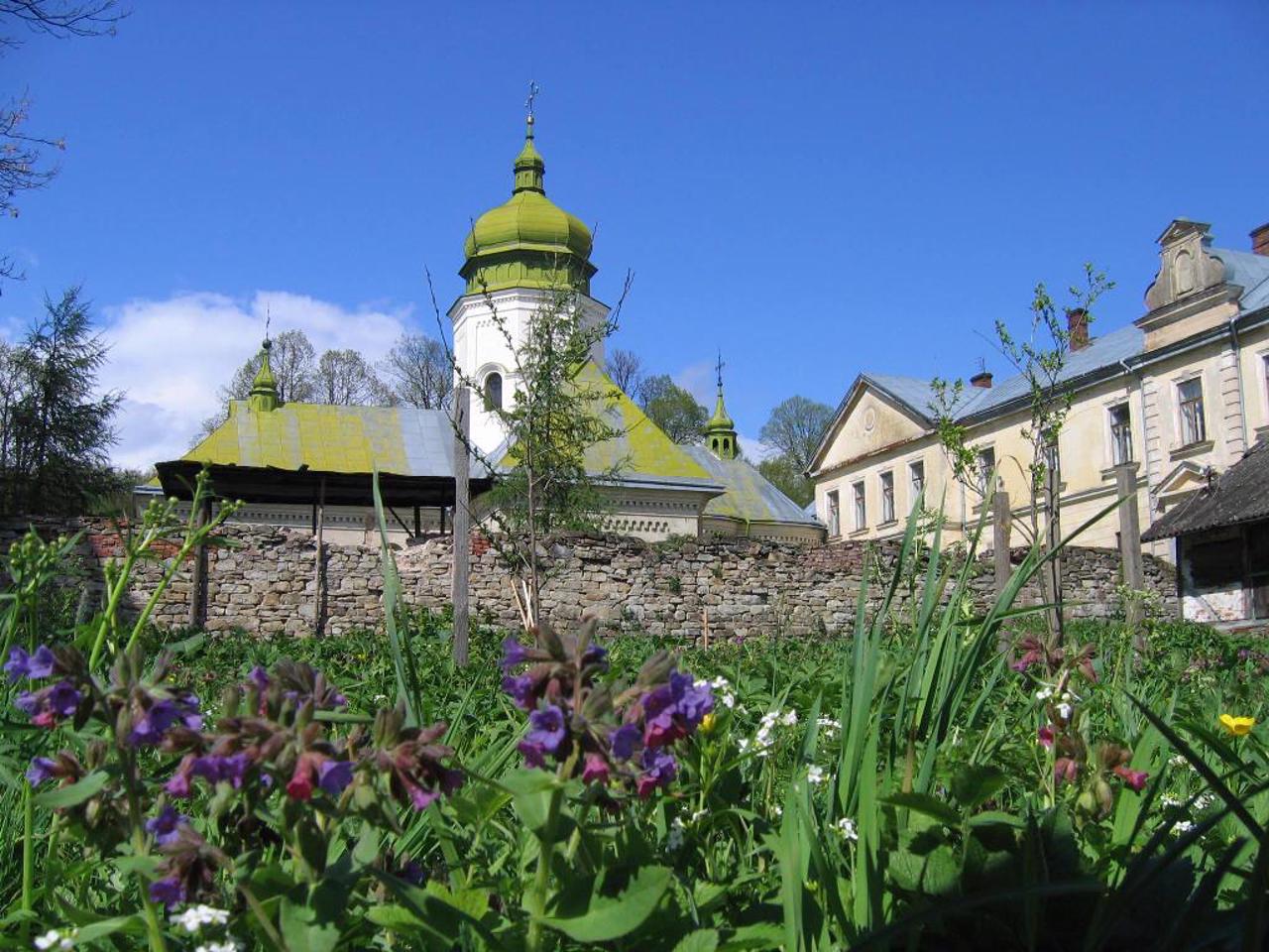 Лаврівський монастир, Лаврів