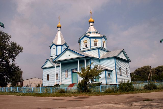 Николаевская церковь, Бзов