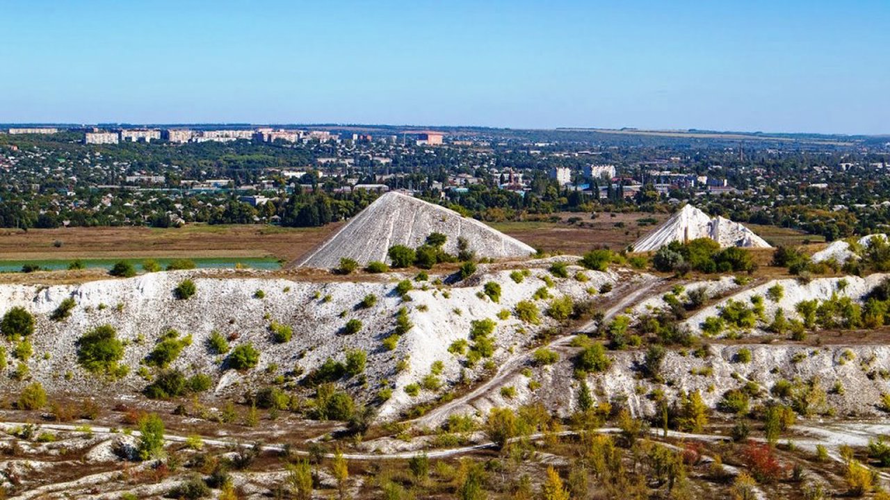 Гора Карачун, Суханівка