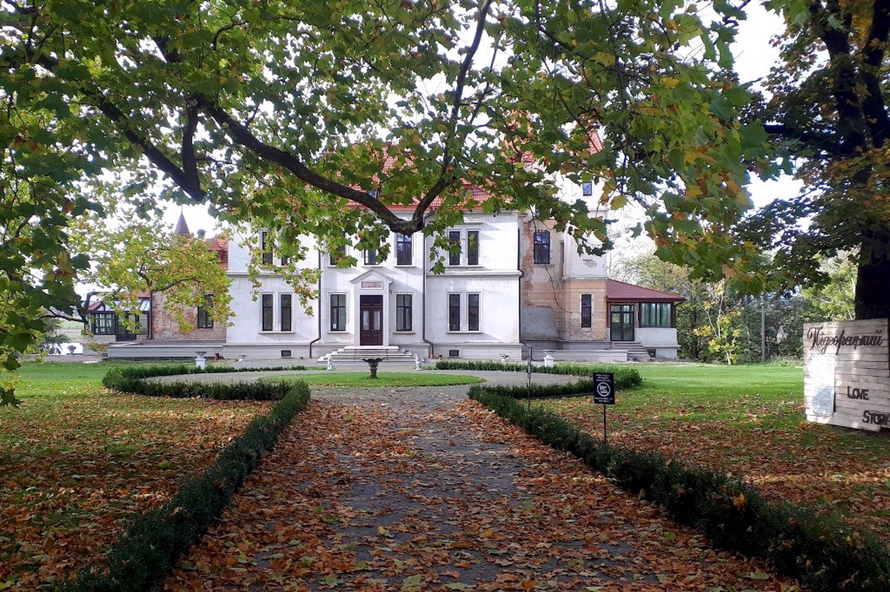 Yablonovsky-Brunytsky Palace, Pidhirtsi