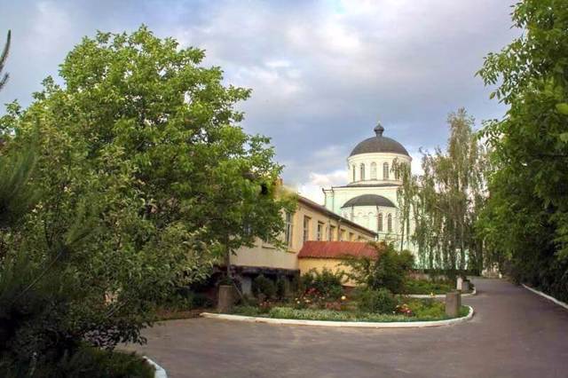 Holy Trinity Monastery, Nemyriv