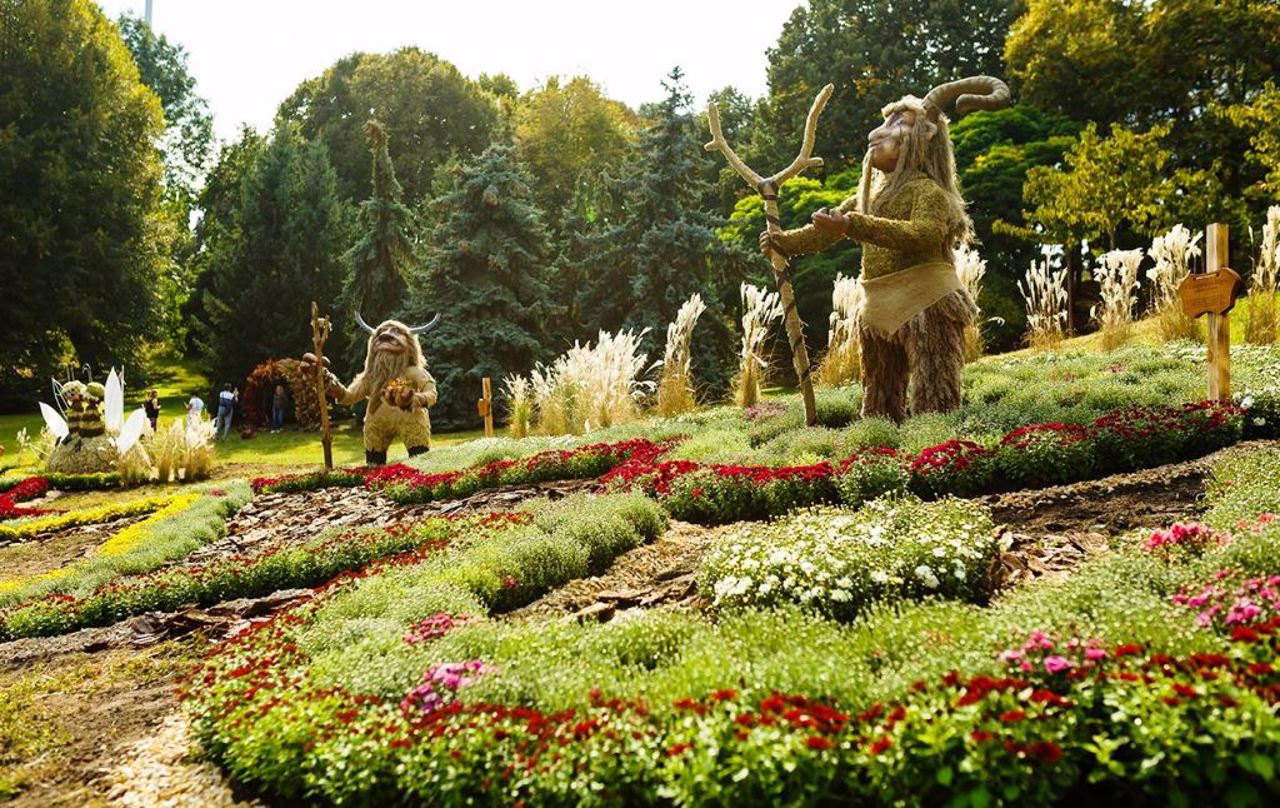 "Singing Field" Park (Pechersk Landscape Park), Kyiv