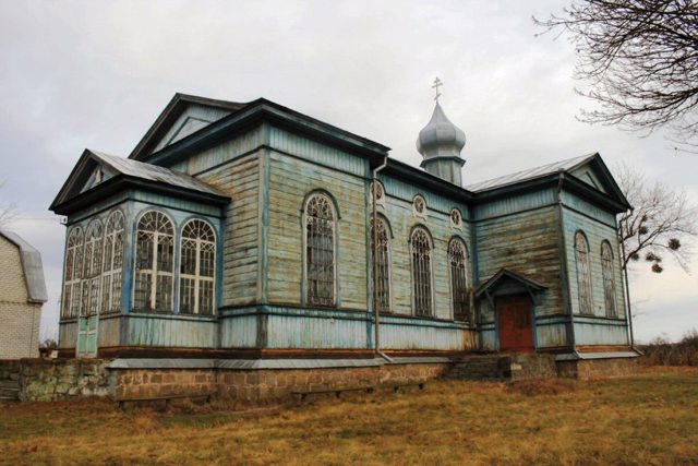 Миколаївська церква, Тубільці