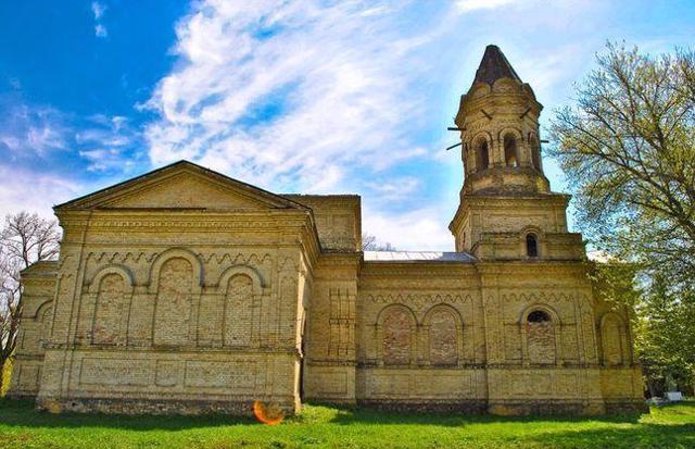 Покровська церква, Македони