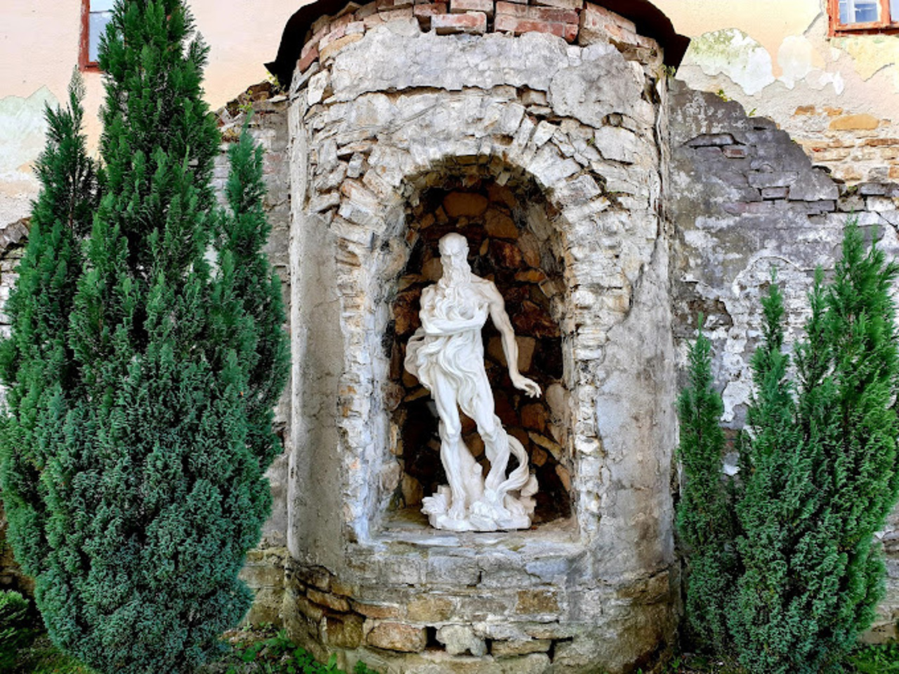 Монастир Святого Онуфрія, Добромиль