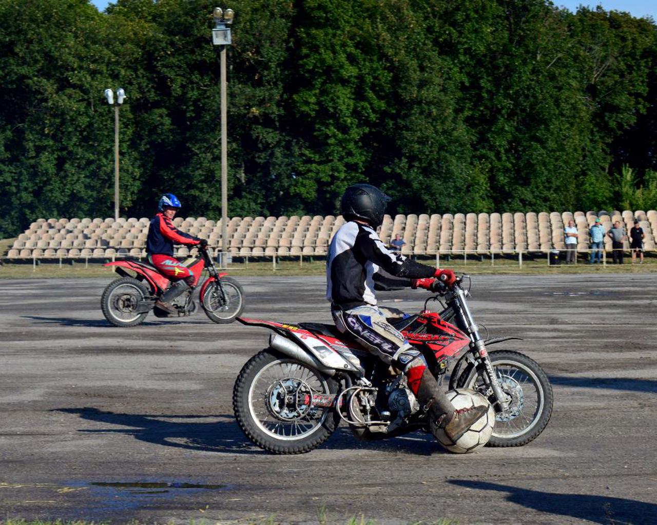 Motoball Track, Vyshniaky