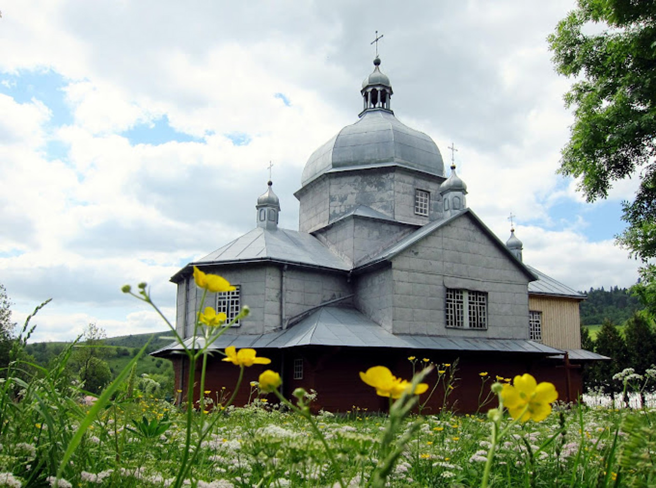Церква Святого Миколая, Урич