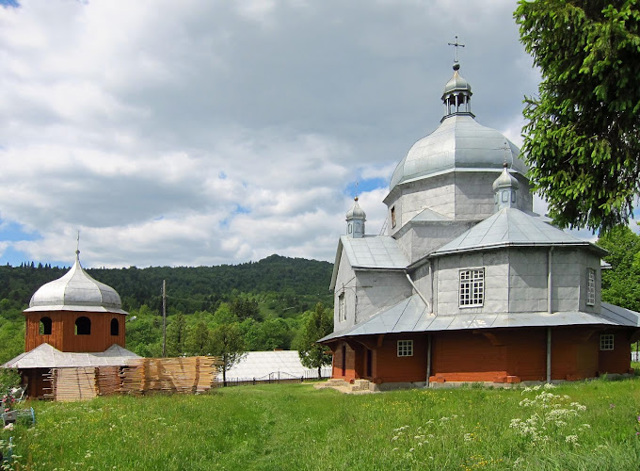 Церква Святого Миколая, Урич