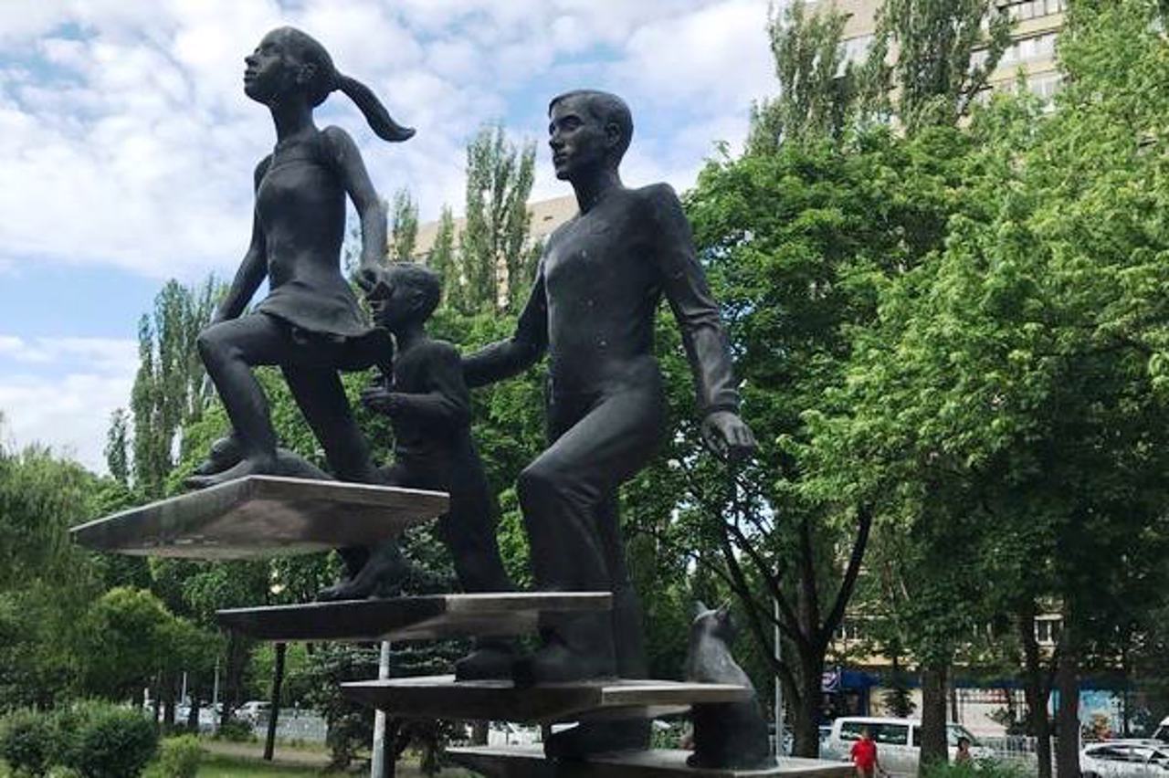 Sculpture "Stairs", Kyiv