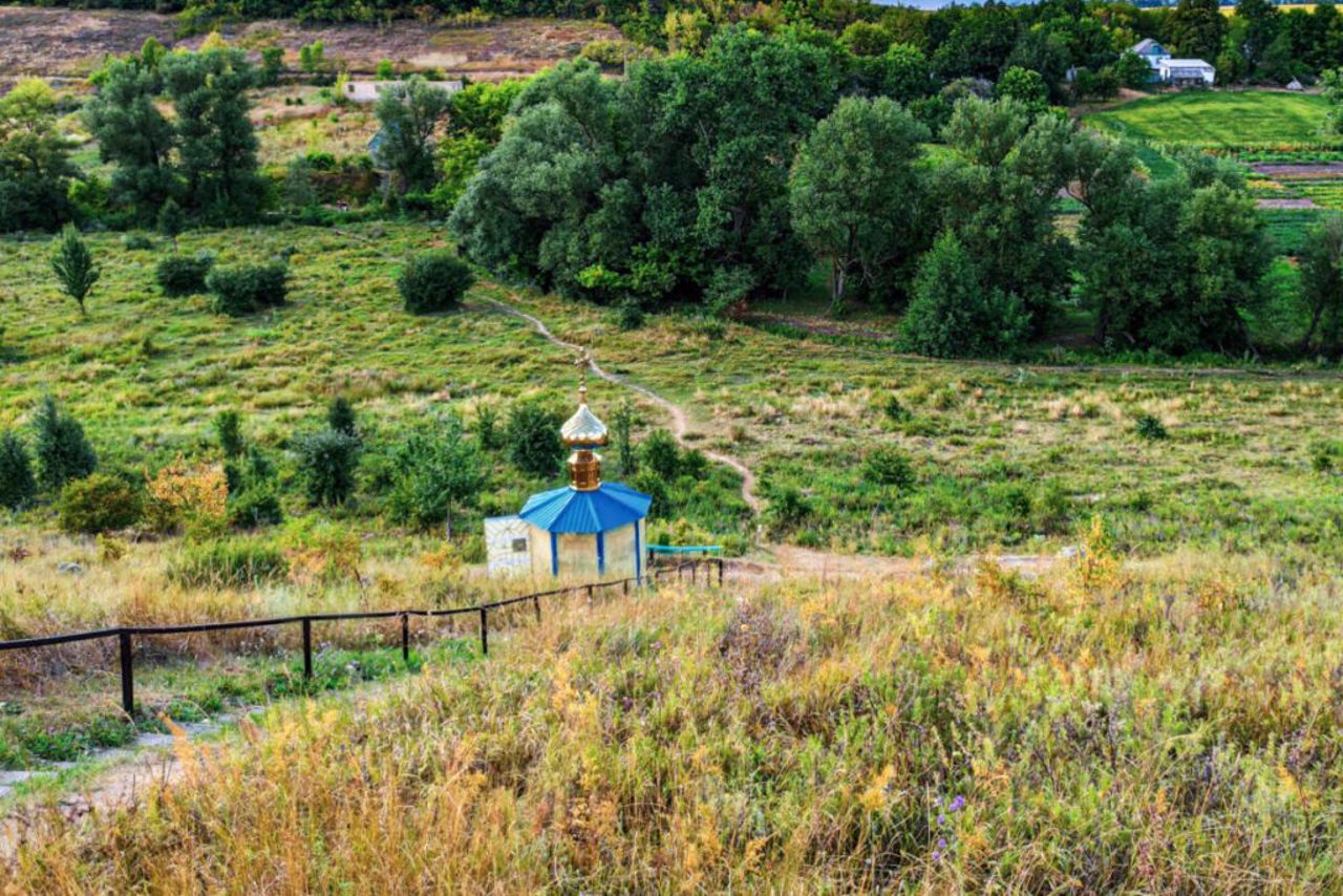 Стопа Божої Матері, Коржовий Кут