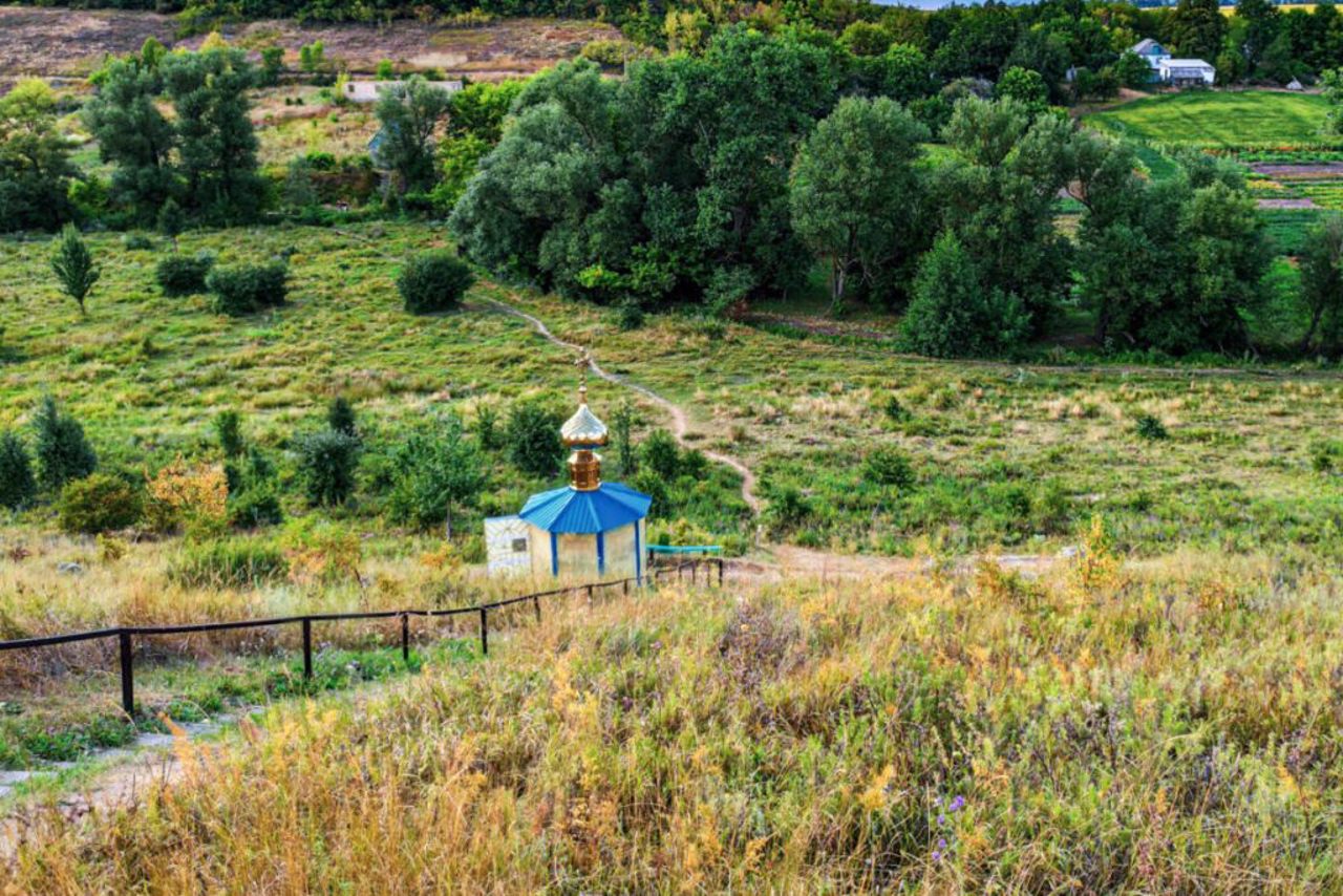 Стопа Божьей Матери, Коржовый Кут