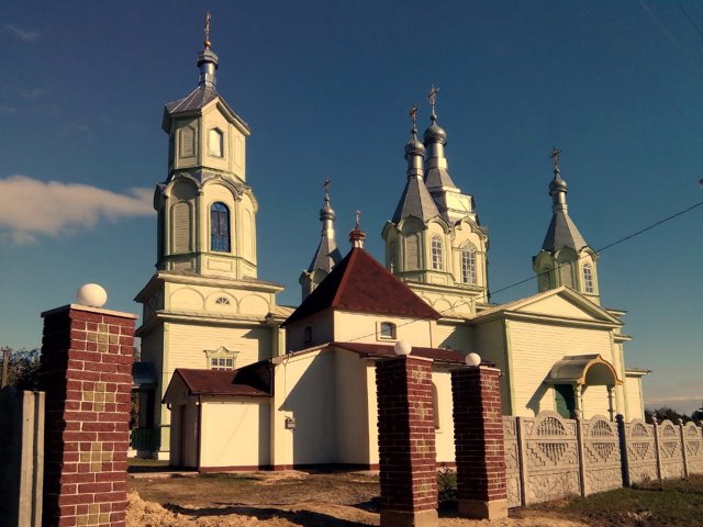 Archangel Michael Church, Lukashi