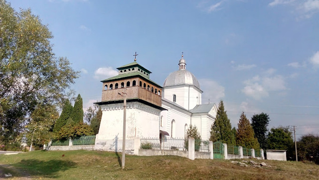 Archangel Michael Church, Pidberiztsi