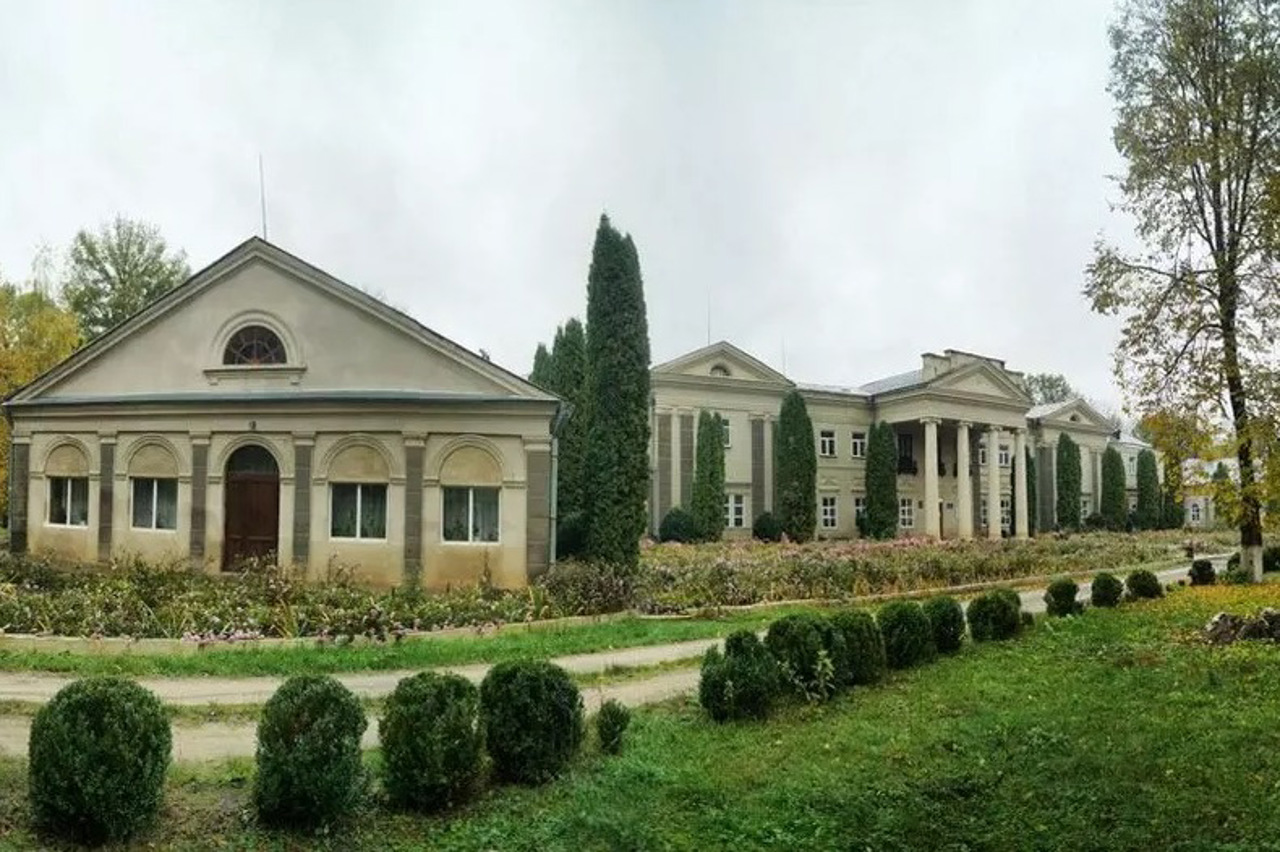 Chetvertynsky Palace, Antopil