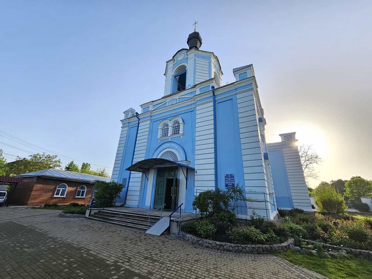 Assumption Church, Barvinkove