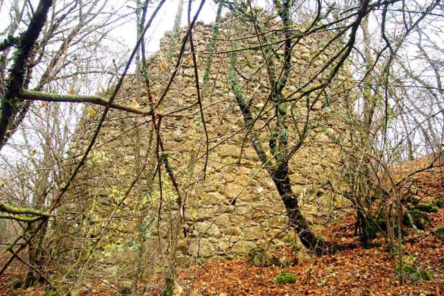 Kermenchyk Fortress Ruins, Vysoke