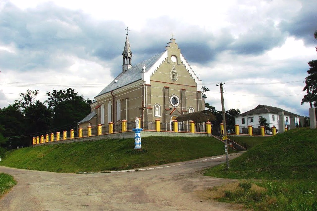 Saint Nicholas Church, Chyshky