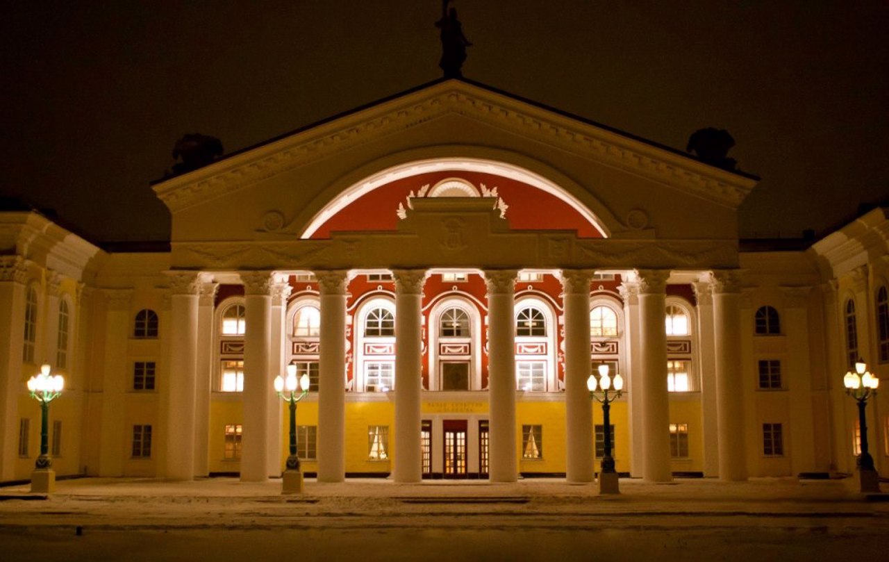 Palace of Culture, Zhovti Vody