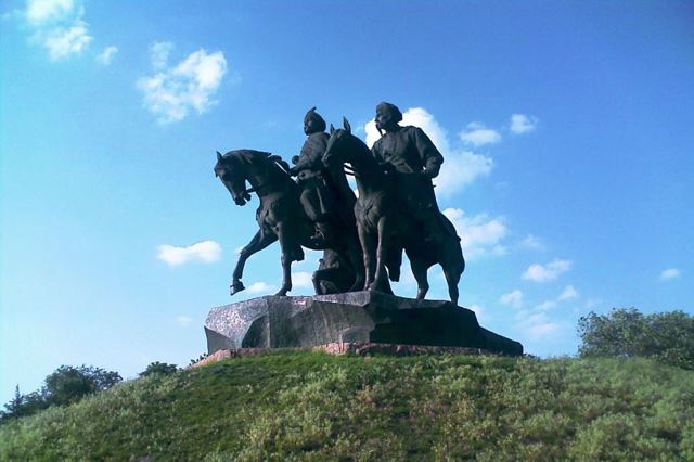 Пам'ятник Героям Визвольної війни, Жовті Води