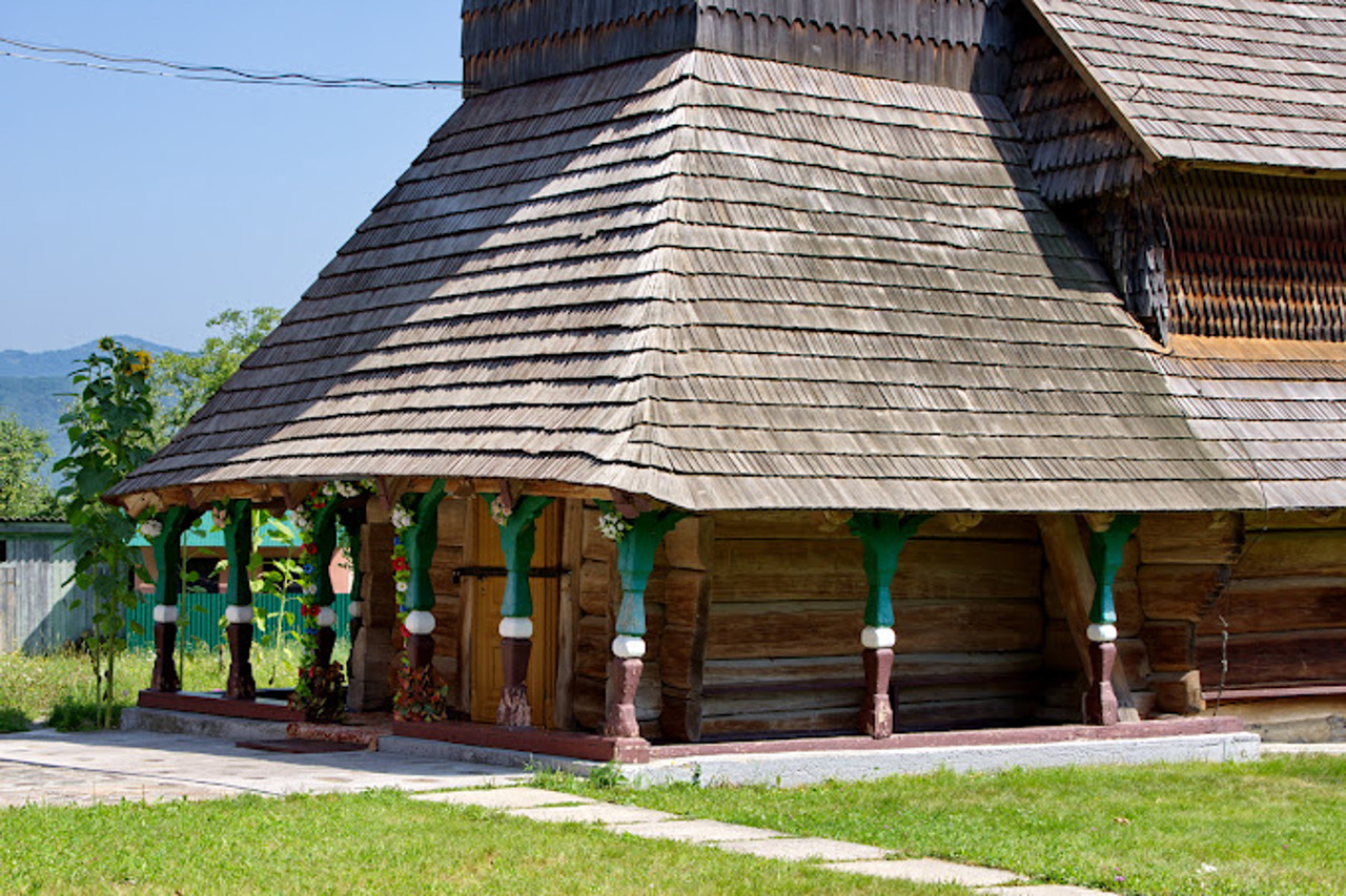 Михайловская церковь, Свалява