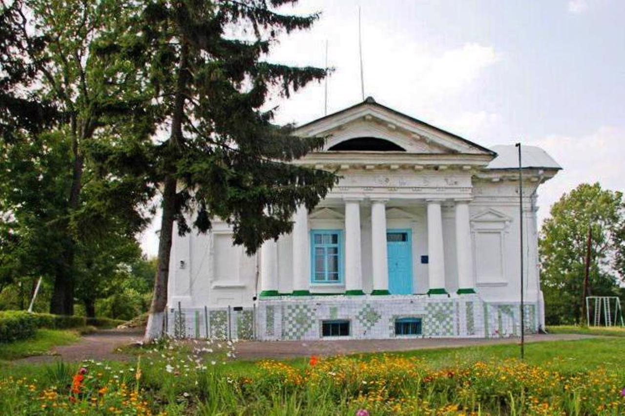 Palace "Manor Illiashivka"