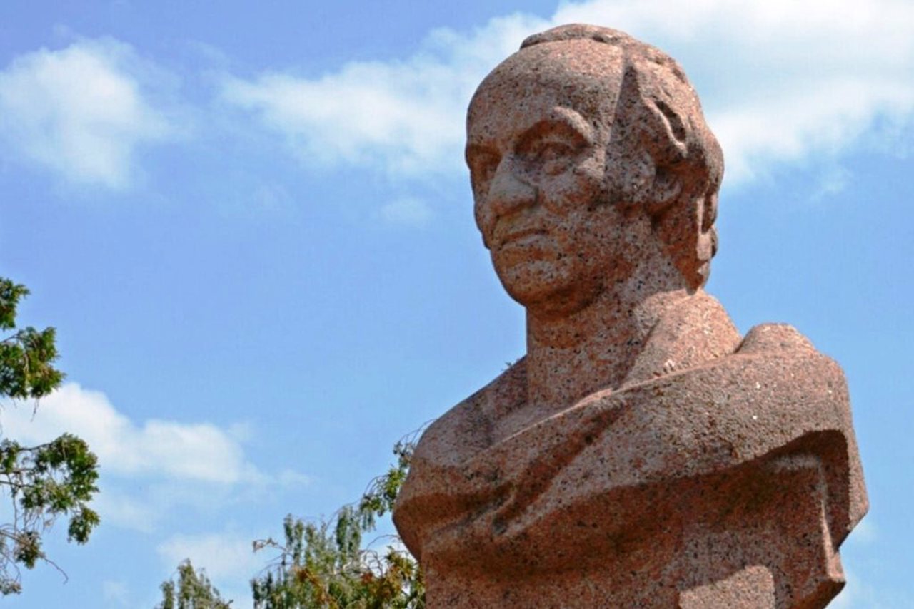 Ivan Martos Monument, Ichnia