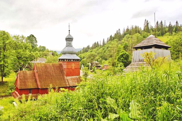 Введенська церква, Буковець