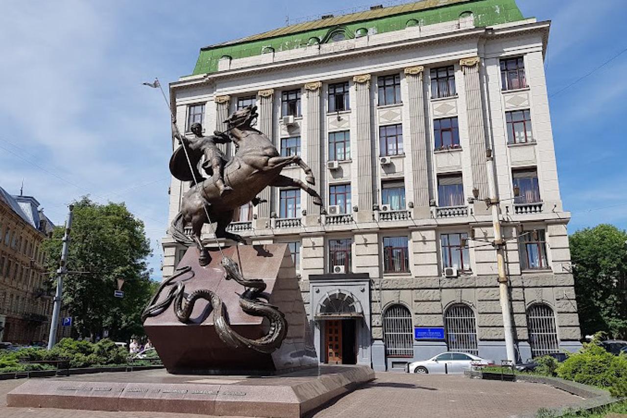 Yuriy Zmiyeborts Monument, Lviv