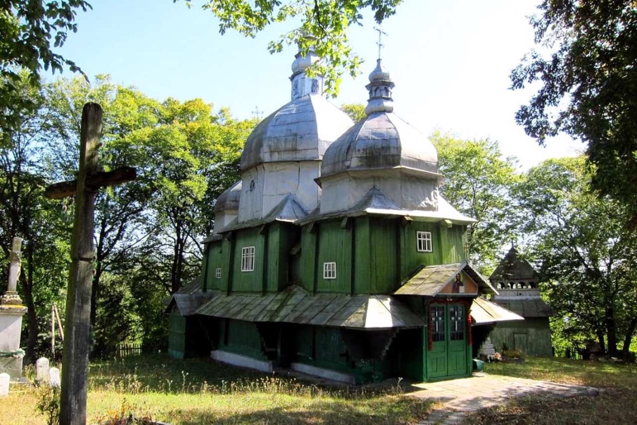 Церква Івана Богослова, Жуків
