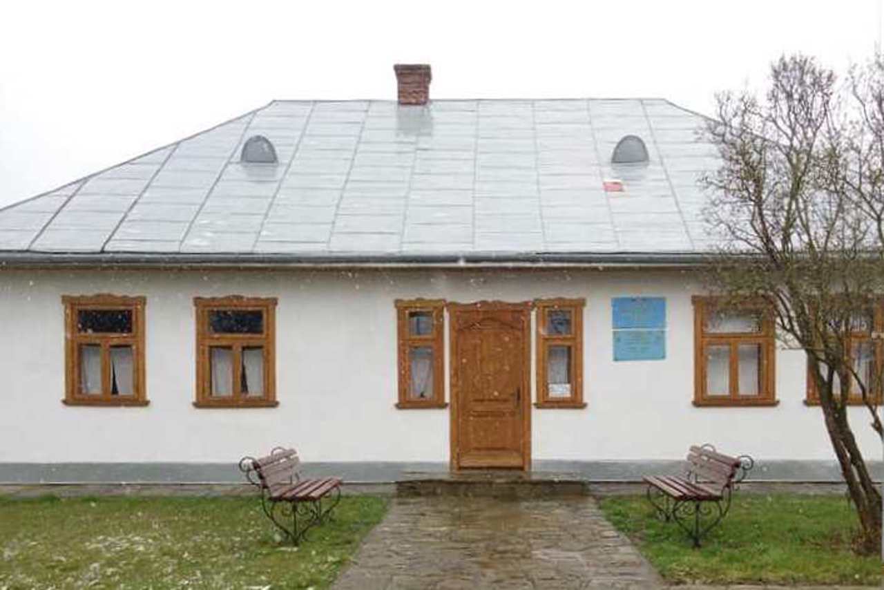 Oleksa Hasyn Museum, Koniuhiv