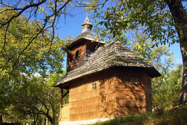 Петропавлівська церква, Уклин