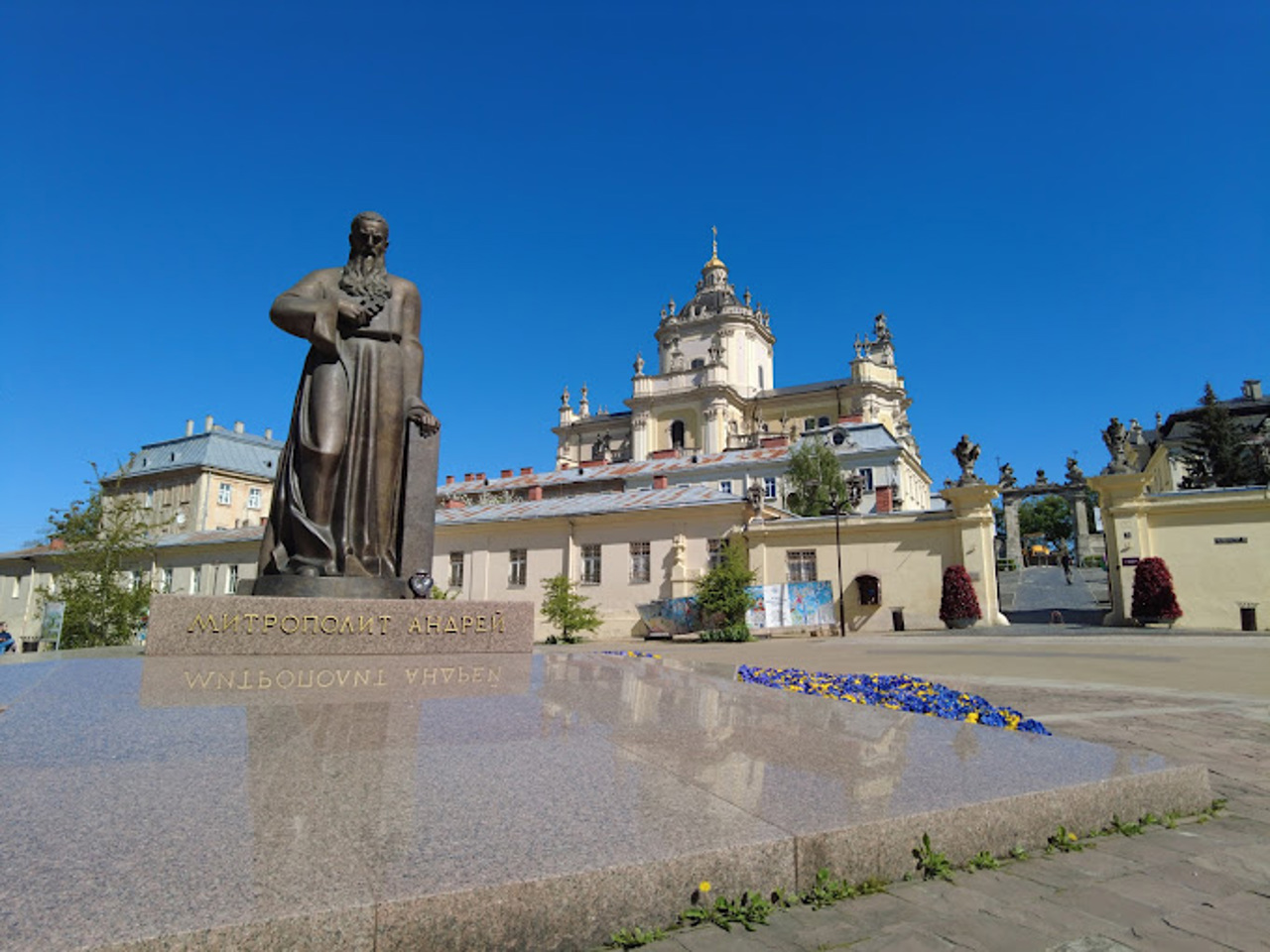 Metropolitan Sheptytskyi Monument, Lviv