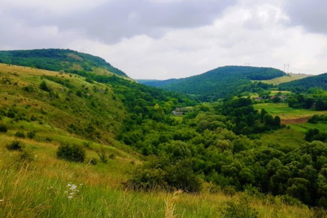 Гора Сокіл, Карачківці