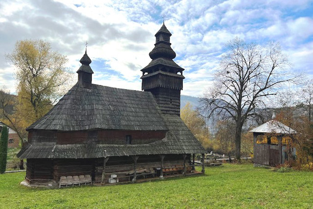 Saint Nicholas Church, Chornoholova