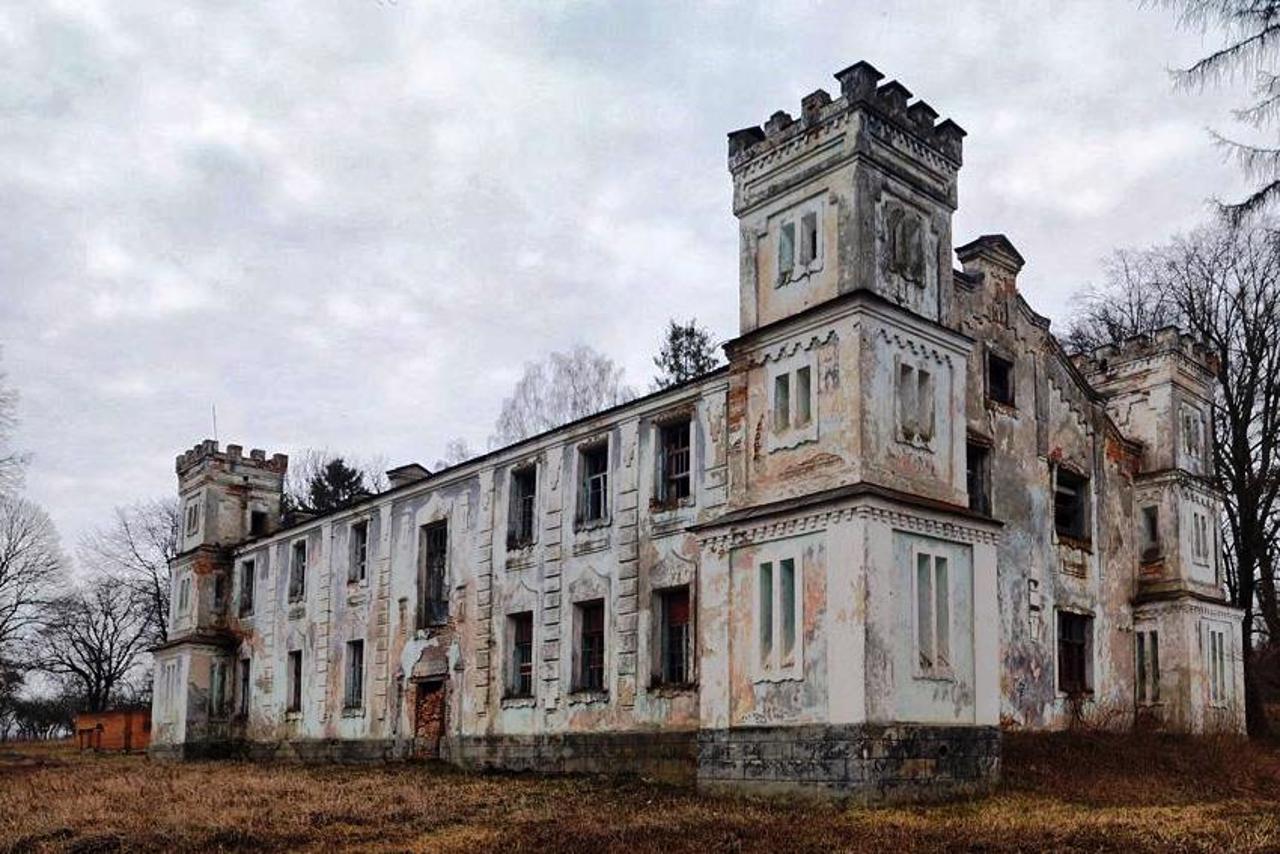 Novytsky Palace, Slobidka-Shelekhivska