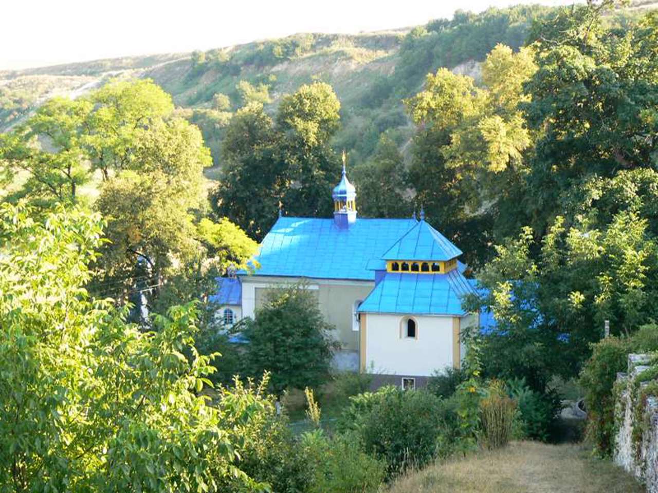 Rukomysh caves