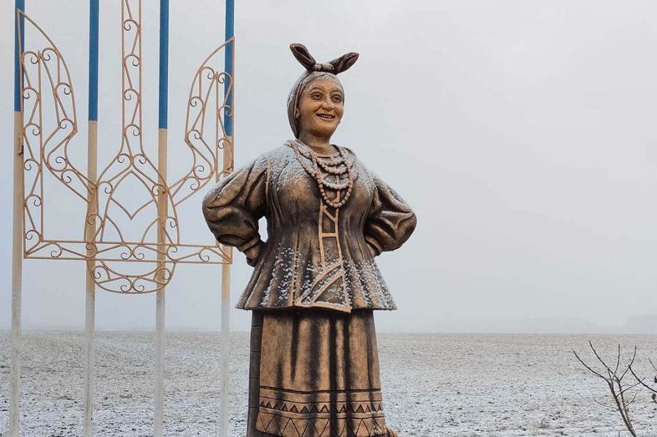 Monument to Solokha, Stavkove