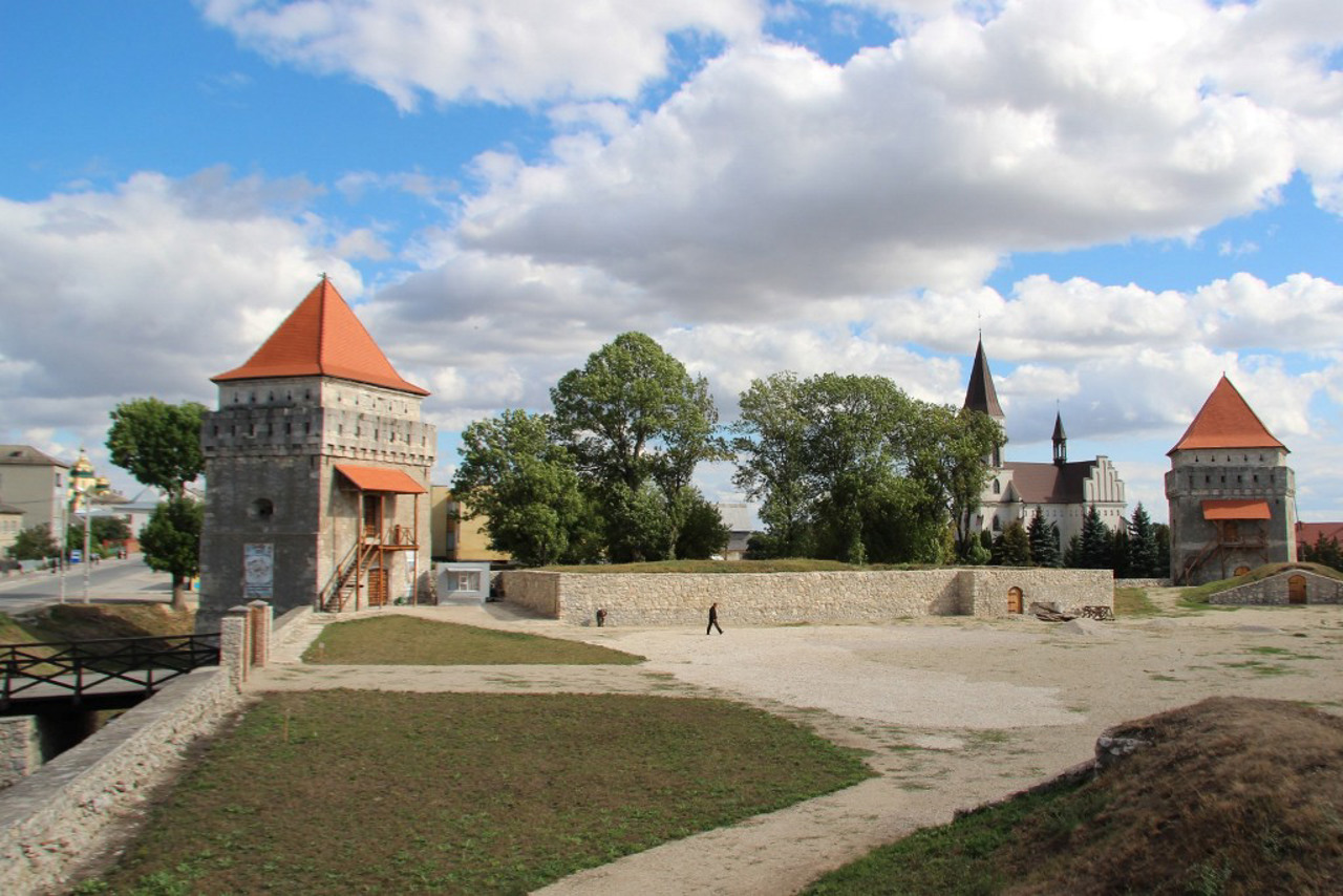 Заповедник "Замки Тернопольщины", Скалатский замок